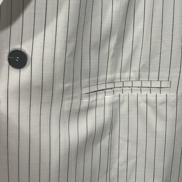 Avec Les Filles Longline Pinstriped Blazer - Picture 3 of 10